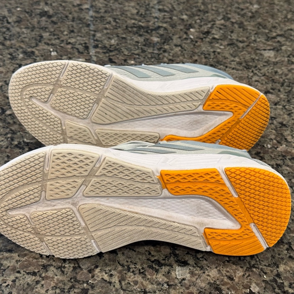 Adidas Ultra Boost Women’s Size 8M Athletic Shoes Mint Green & White - Picture 2 of 14